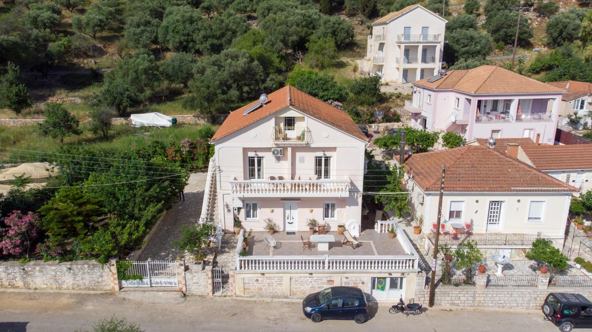 Koukouapartments & Suites Vathy  Zewnętrze zdjęcie